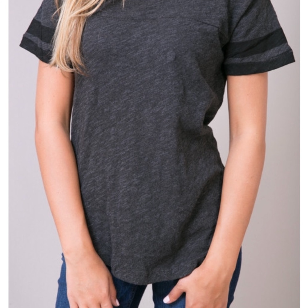 Knot Sisters Knock Out Tee